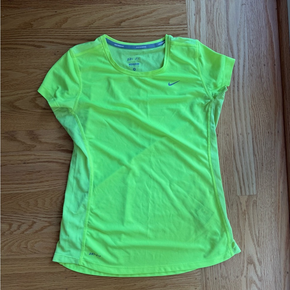 Nike Women's Neon green Dri-FIT Short Sleeve Tee M